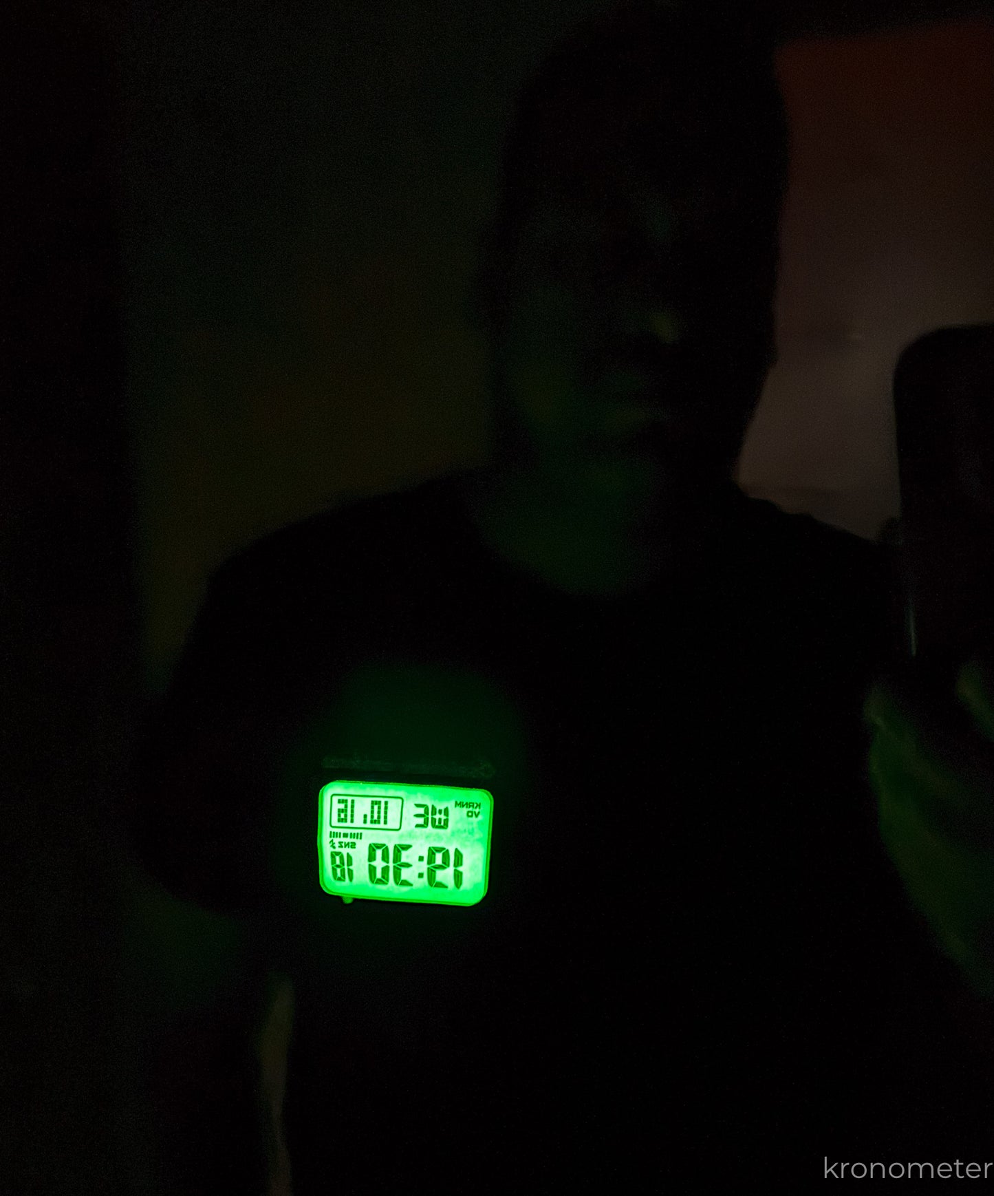 Világítós G-Shock dizájn Őszintén: órákról póló
