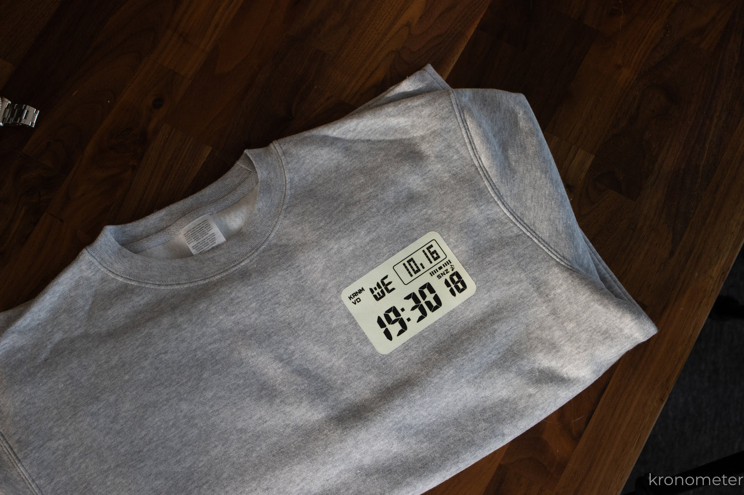 Világítós G-Shock dizájn PULÓVER